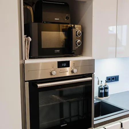 Garden - Private Sauna & Whirlpool Apartamento *