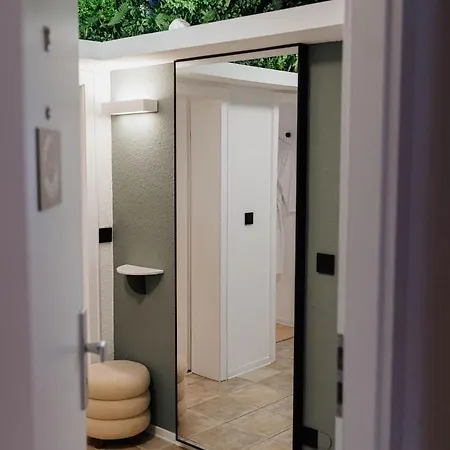Garden - Private Sauna & Whirlpool Apartamento